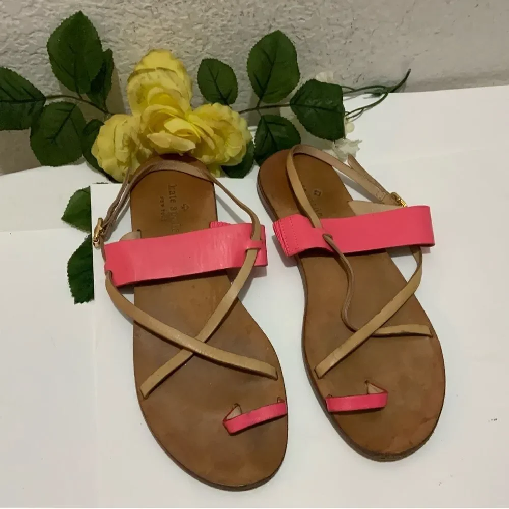 Kate Spade NY Sz 7 M Ashley Coral Leather Toe Ring Back Strap Flat Sandal